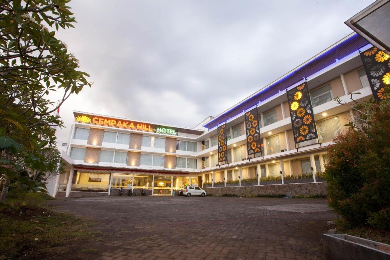 Neo Cempaka Hill Hotel Jembel Esterno foto